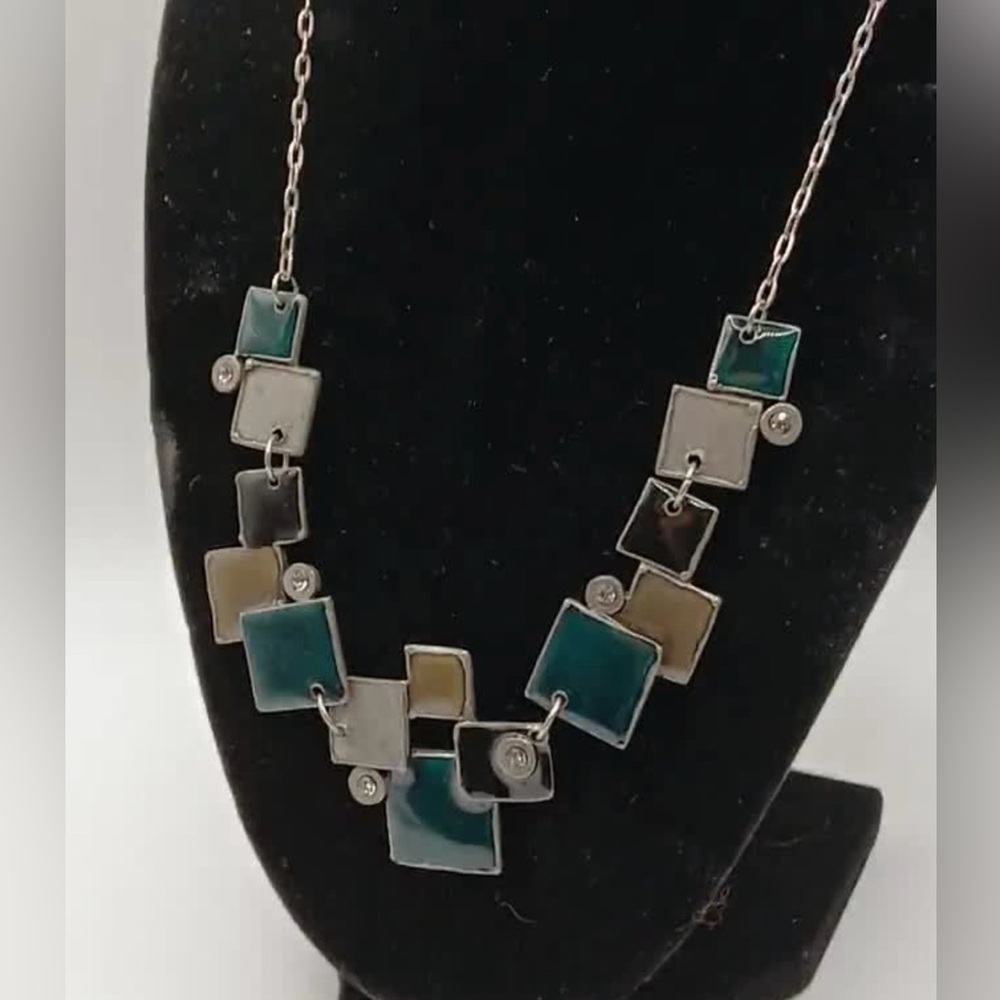 Elegant Brutalist NES Necklace